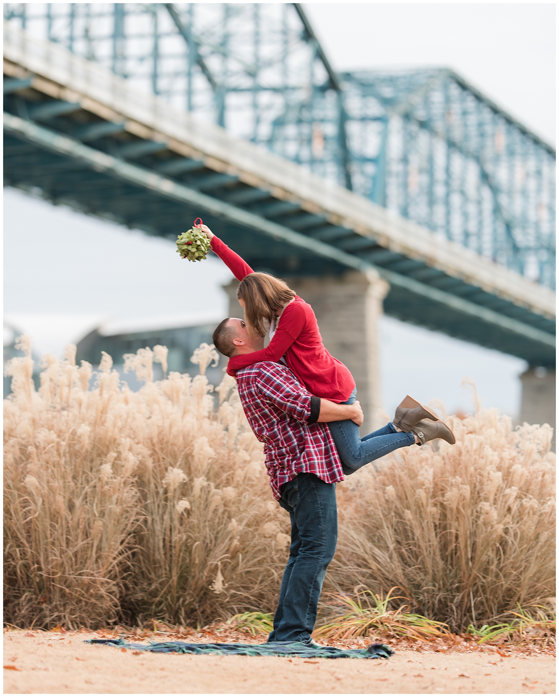 Mistletoe in engagement photos