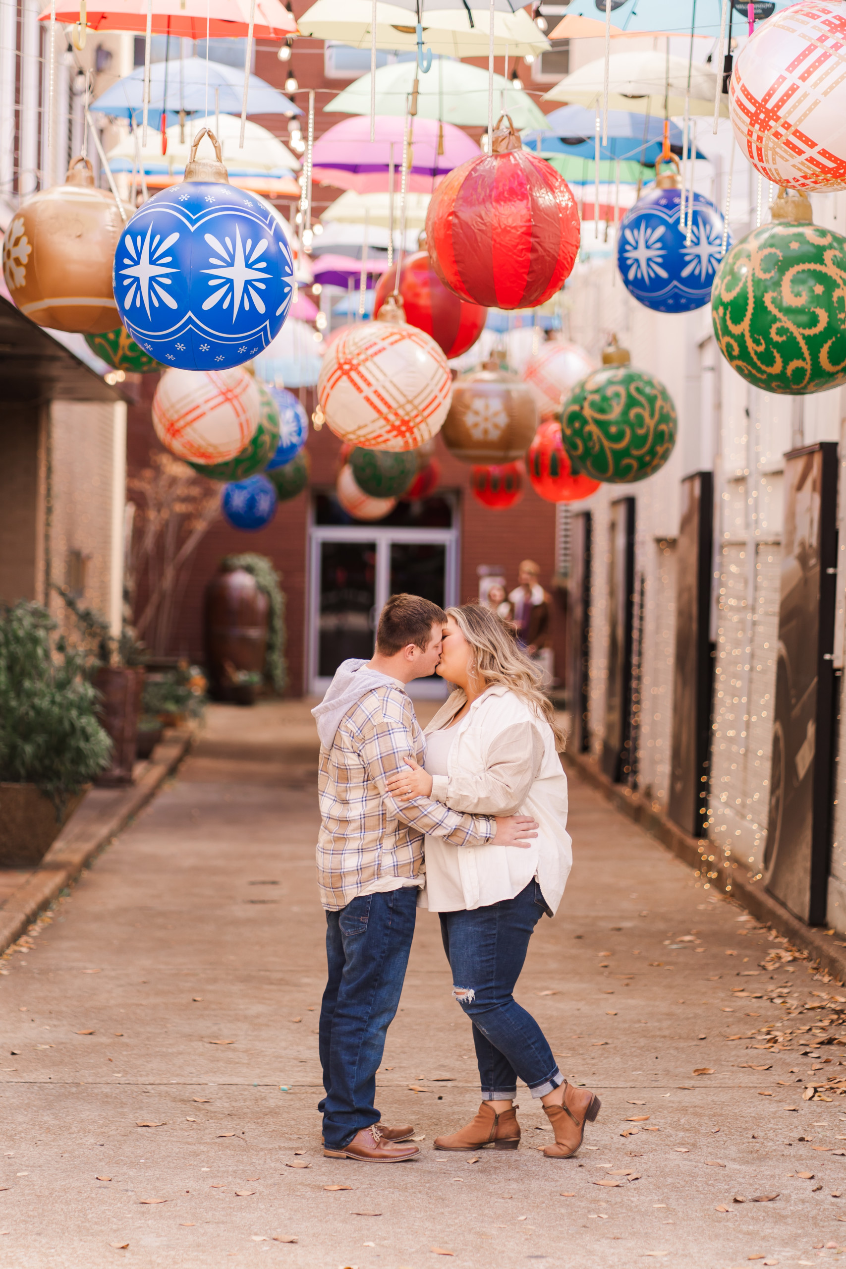 Downtown Chattanooga Engagement Kissing Couple