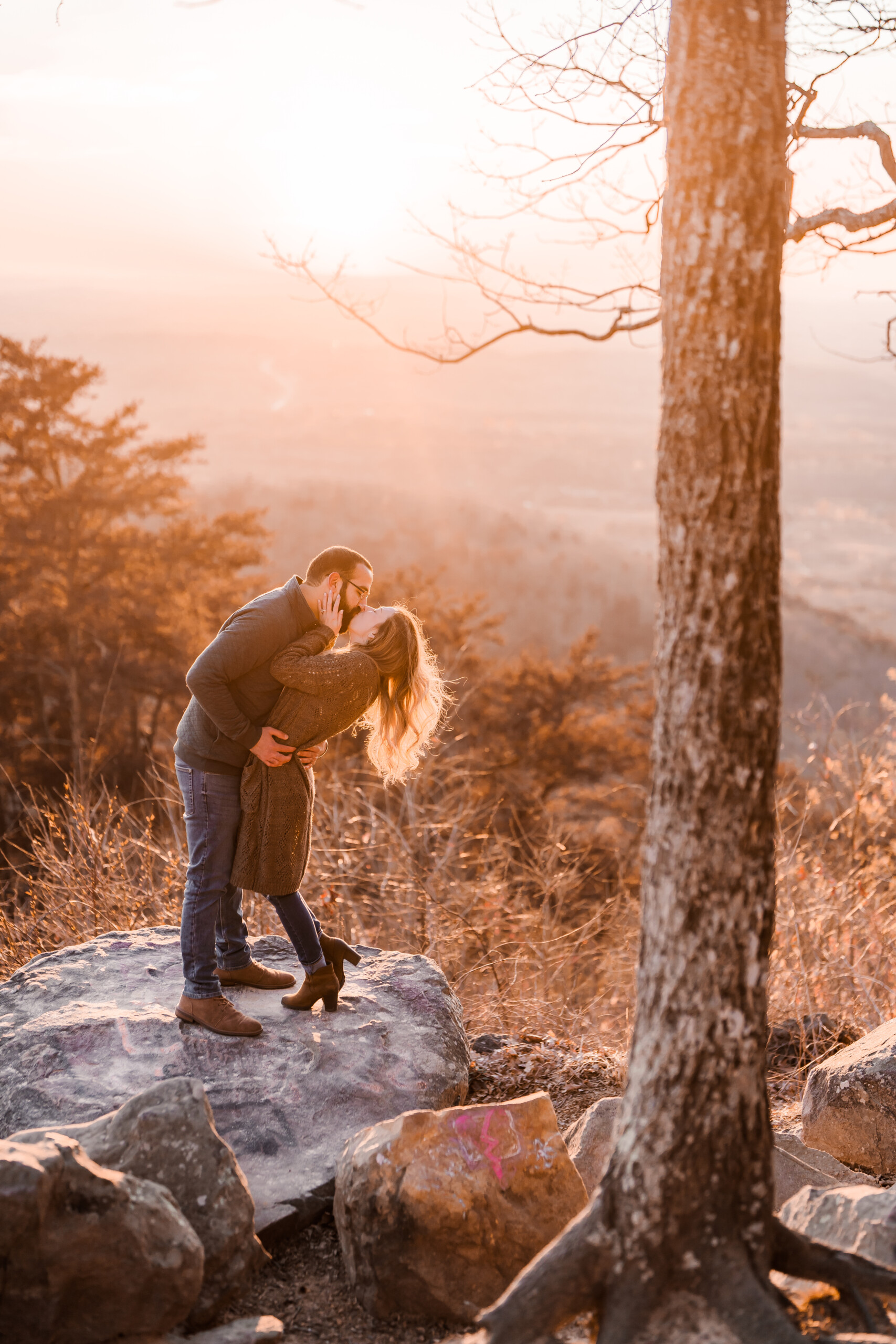 Chilhowee Overlook Kissing Couple