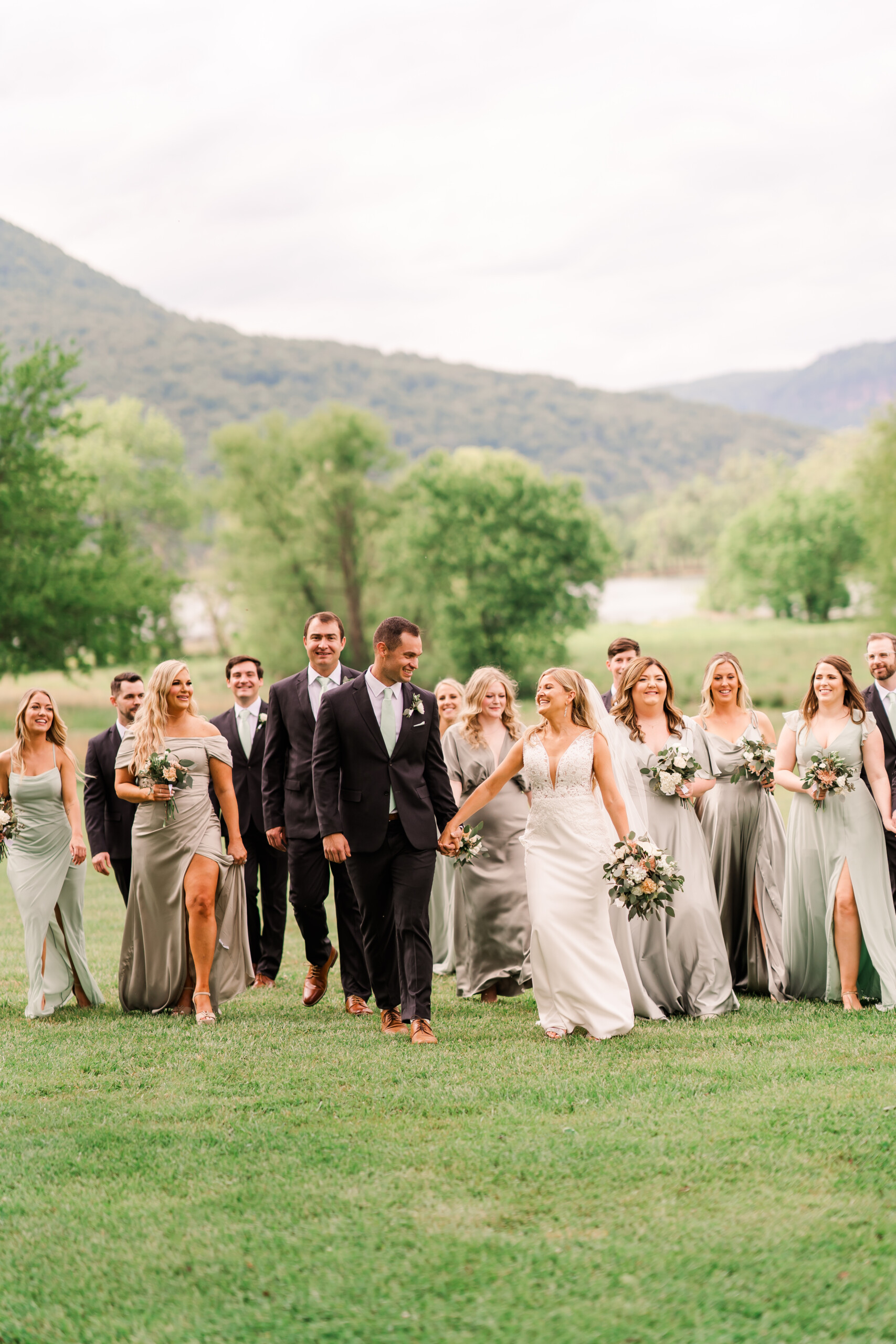 Tennessee River Place Bridal Party 