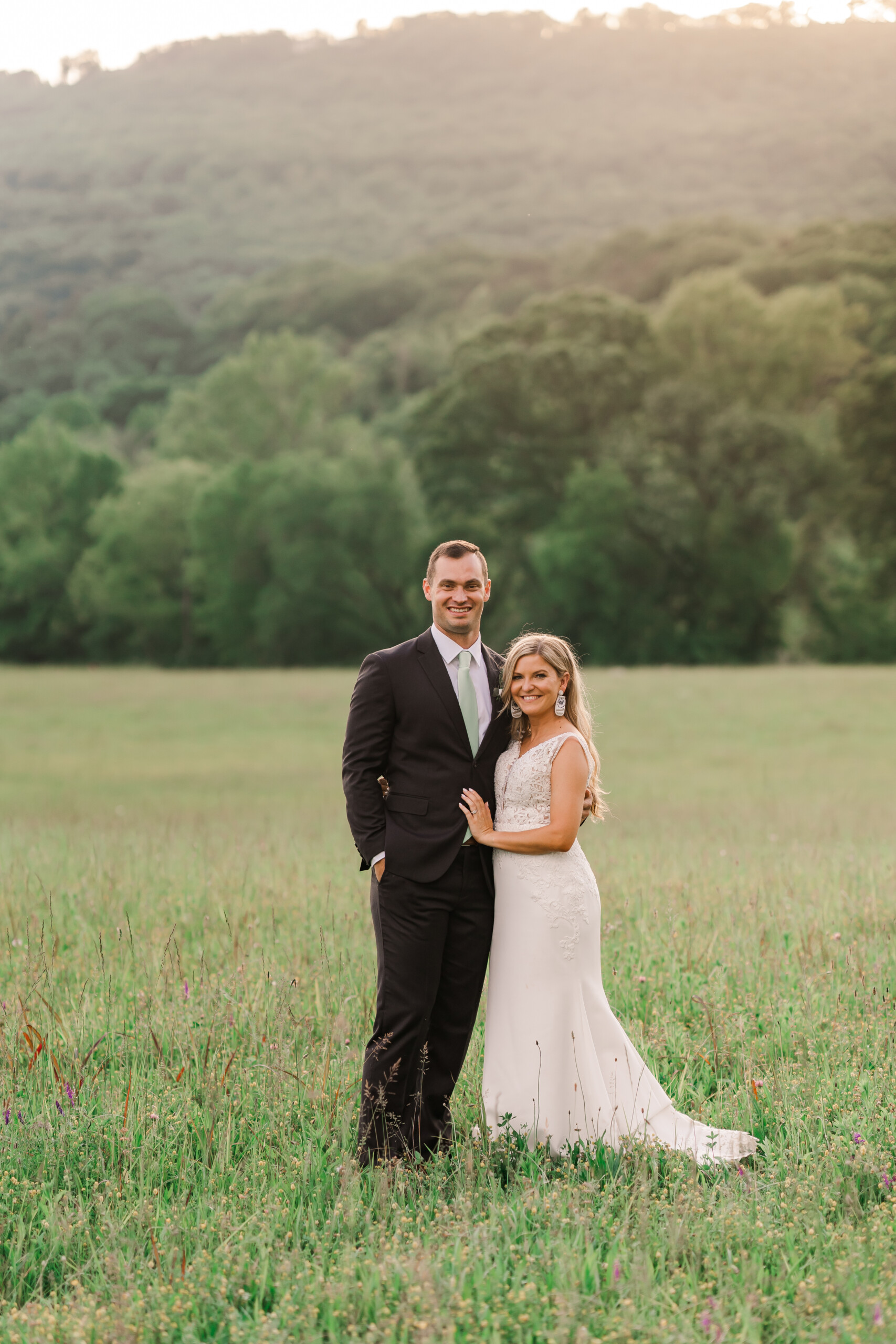 Tennessee River Place Bride and Groom 