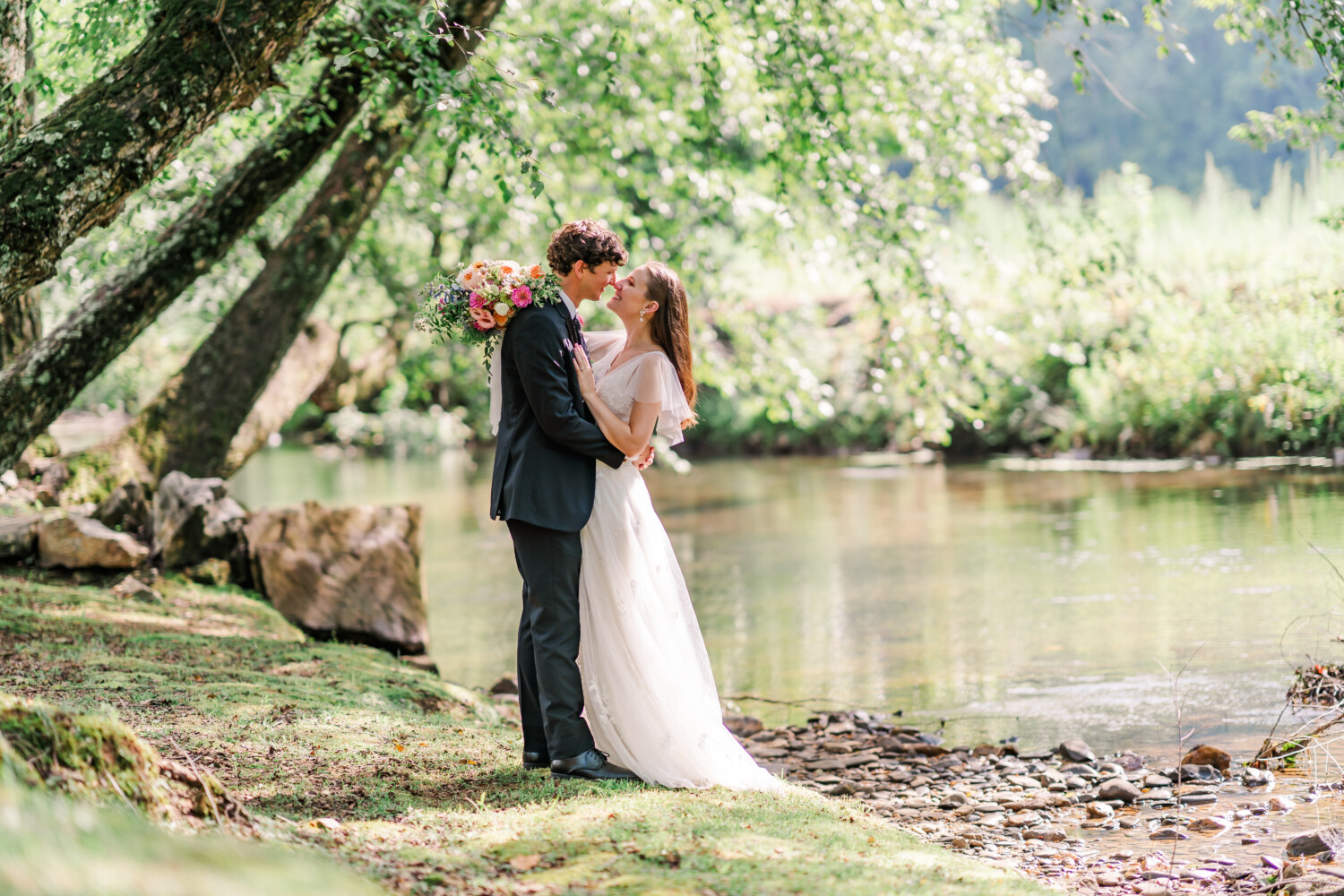 The Retreat at Hiawassee Bride and Groom