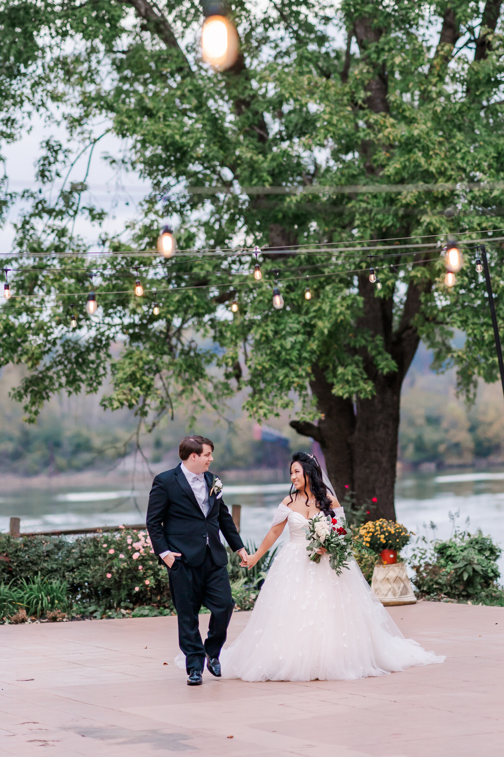 TN River Place Wedding