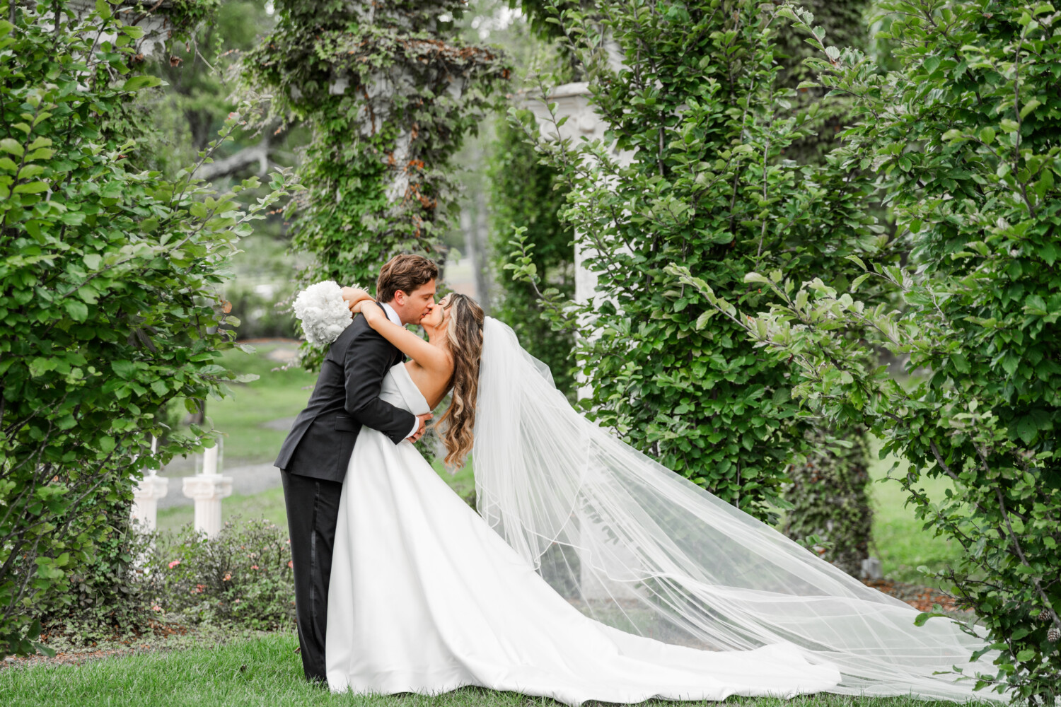 The Woodlands at Howe Farms Wedding