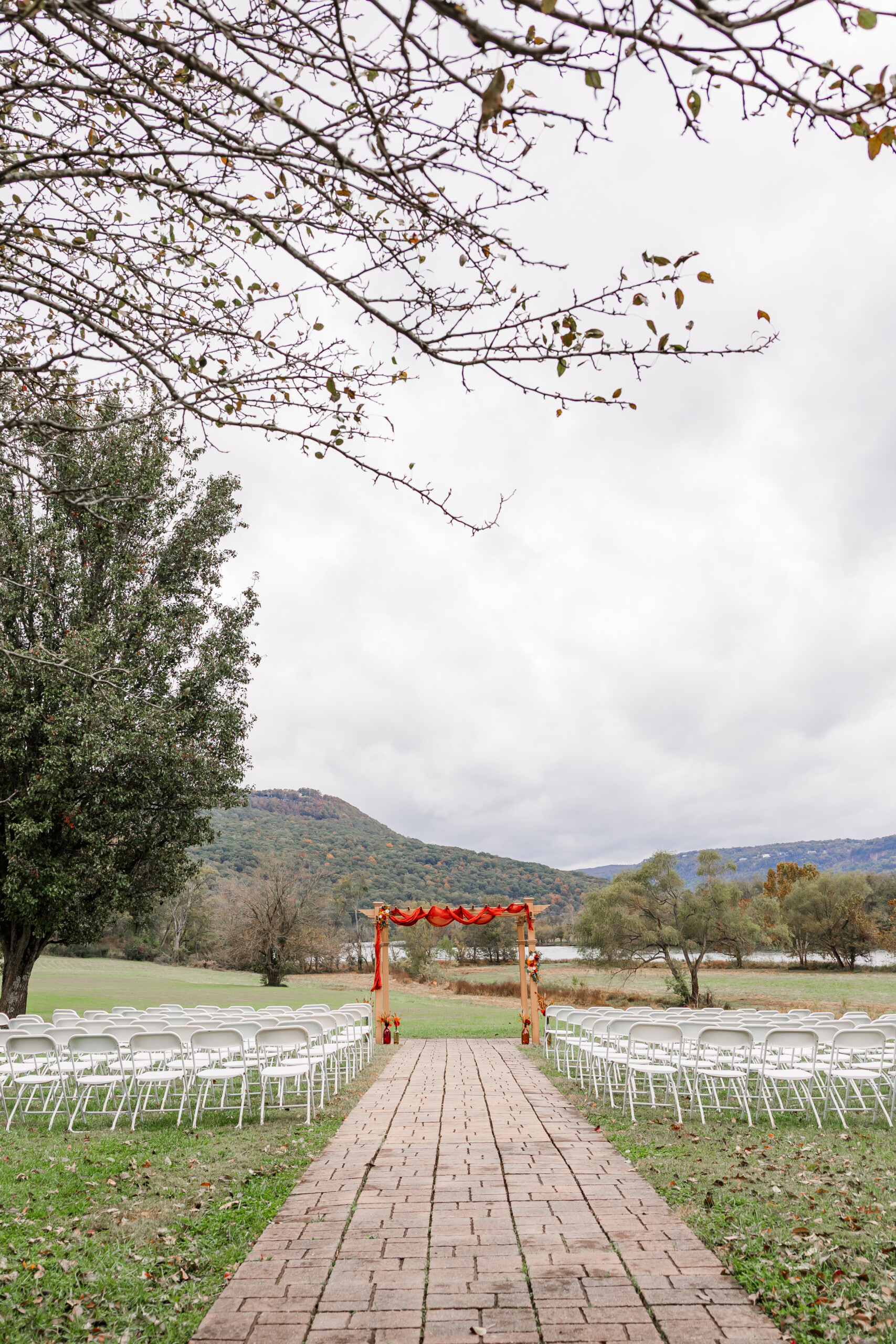 Tennessee River Place Wedding