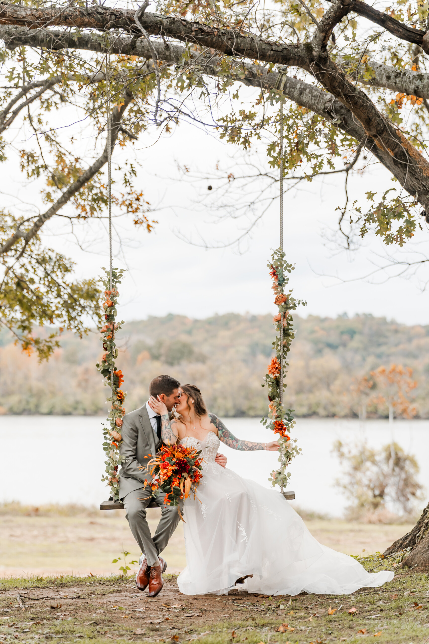 Tennessee River Place Wedding